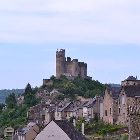 Hébergement de vacances Un Coin De Paradis Avec Vue Exceptionnelle Pour 4 Ou 5 Personnes Najac