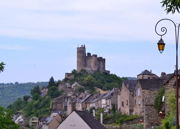 Hébergement de vacances Un Coin De Paradis Avec Vue Exceptionnelle Pour 4 Ou 5 Personnes Najac