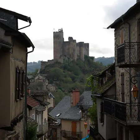 Semesterbostad Un Coin De Paradis Avec Vue Exceptionnelle Pour 4 Ou 5 Personnes Najac