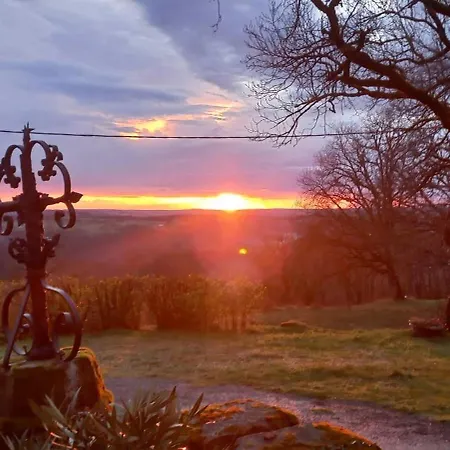 Un Coin De Paradis Avec Vue Exceptionnelle Pour 4 Ou 5 Personnes Semesterbostad Najac