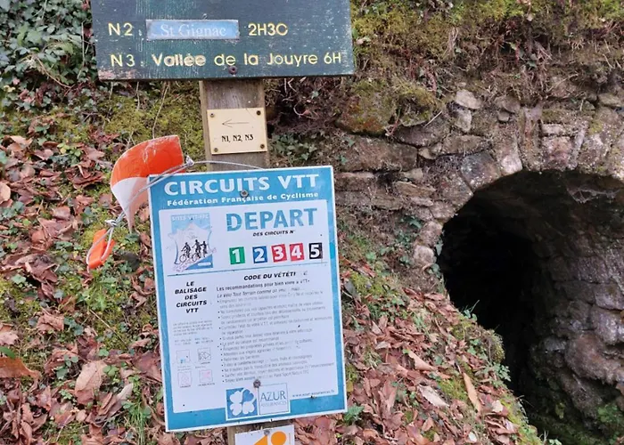 Un Coin De Paradis Avec Vue Exceptionnelle Pour 4 Ou 5 Personnes Najac